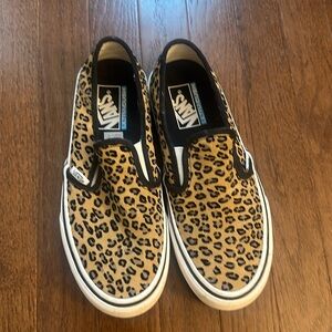 Women’s vans, animal print, size 7.5